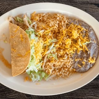 One Chicken Taco Combination with Soda & Chips